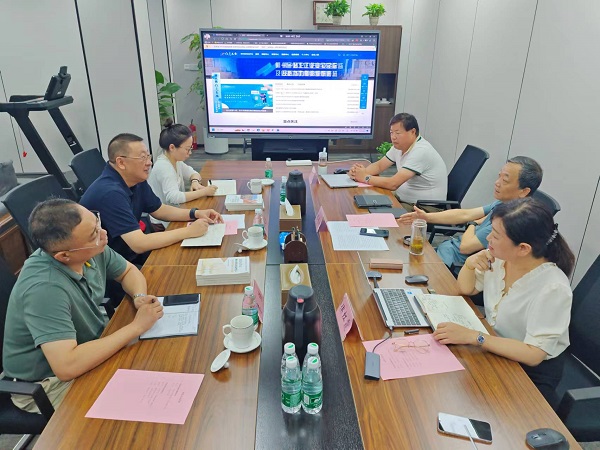 中國職業(yè)安全健康協(xié)會鐵道分會到訪協(xié)會 .jpg