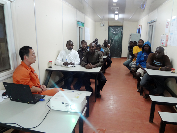 華東石油加蓬項(xiàng)目部組織開展HSE教育培訓(xùn) 