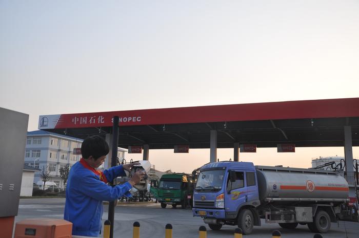 長沙油庫：數(shù)字化油庫織密“安全網(wǎng)” 